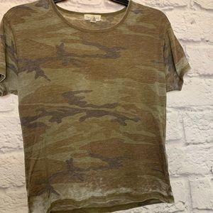 Camo tee